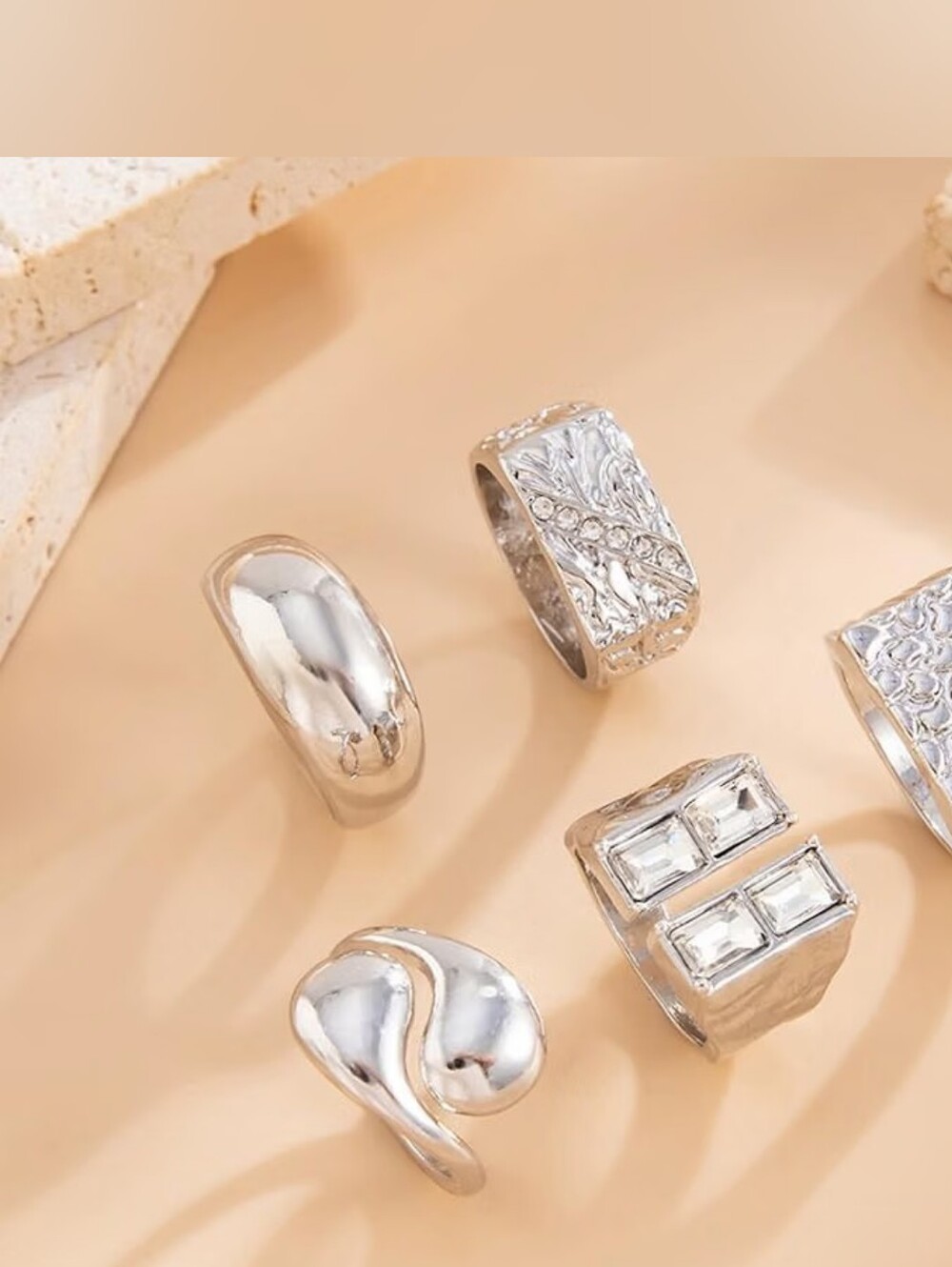 5Pcs Chunky Rhinestone Hammered Stackable Rings Set - Picture 5 of 6